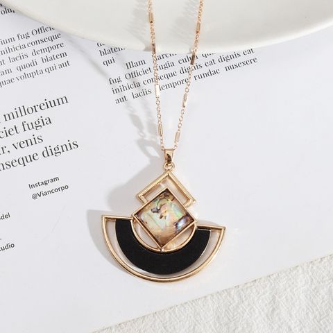 1 Piece Casual Sector Rhombus Leopard Alloy Plating Inlay Shell Women's Pendant Necklace
