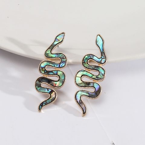 1 Pair Vintage Style Snake Alloy Inlay Pu Shell Women's Ear Studs