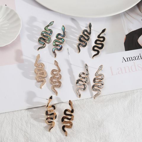 1 Pair Vintage Style Snake Alloy Inlay Pu Shell Women's Ear Studs