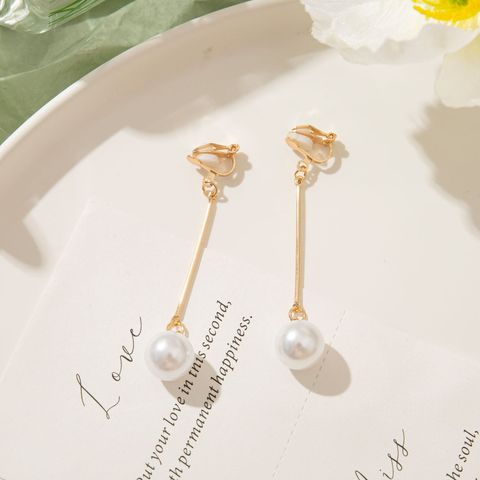 Wholesale Jewelry 1 Pair Elegant Cherry Heart Shape Flower Alloy Artificial Pearls Ear Clips