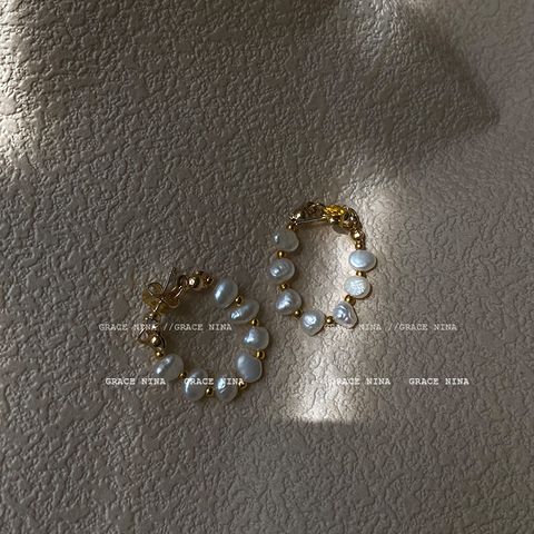 1 Pair Elegant Circle Freshwater Pearl Earrings