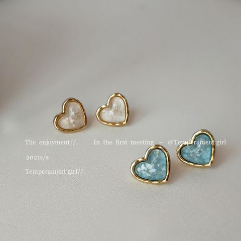 Wholesale Jewelry 1 Pair Cute Heart Shape Alloy Ear Studs