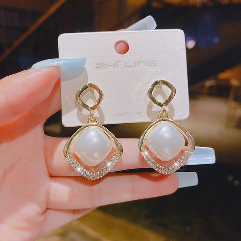 Wholesale Jewelry 1 Pair Elegant Round Square Heart Shape Metal Artificial Rhinestones Artificial Pearls Drop Earrings