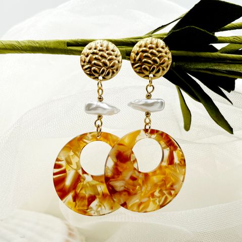 1 Pair Retro Round Pearl Plating Hollow Out 304 Stainless Steel Arylic Acrylic Pearl 14K Gold Plated Drop Earrings