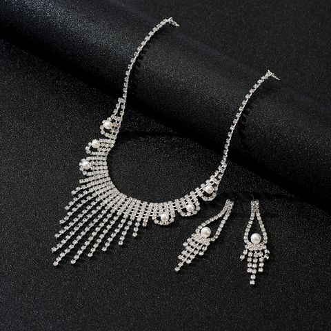 Elegant Luxurious Tassel Copper Plating Inlay Artificial Gemstones Pearl Zircon Silver Plated Women's Earrings Necklace