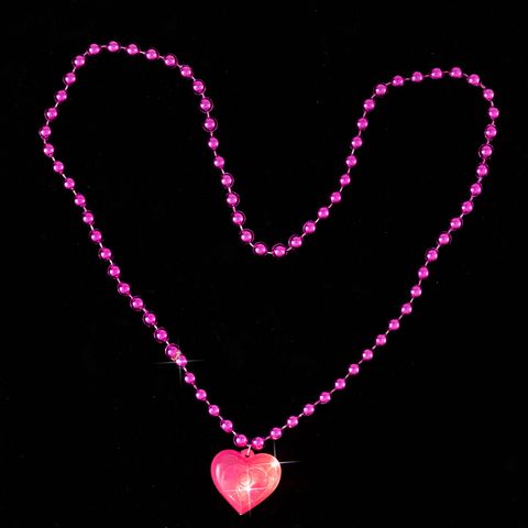 Retro Heart Shape Plastic Beaded Unisex Pendant Necklace