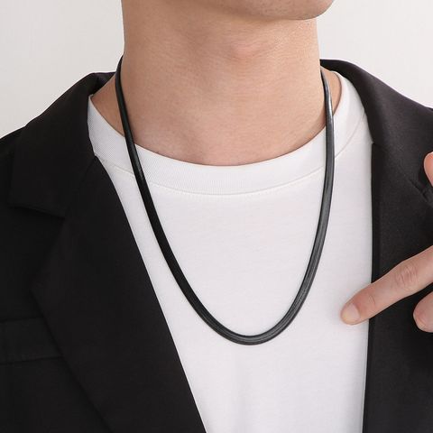 Mode Einfarbig Titan Stahl Überzug Unisex Halskette