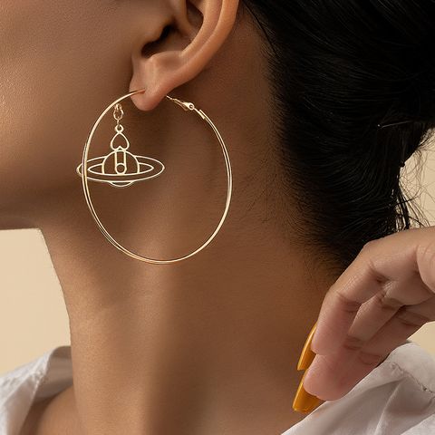 1 Pair Fashion Round Planet Alloy Plating Women's Hoop Earrings