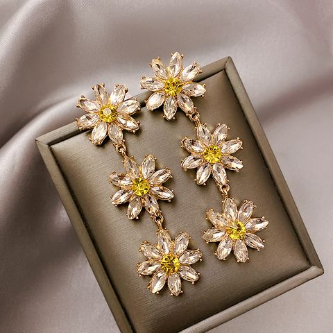 Ins Style Sweet Flower Alloy Inlay Rhinestones Women's Drop Earrings