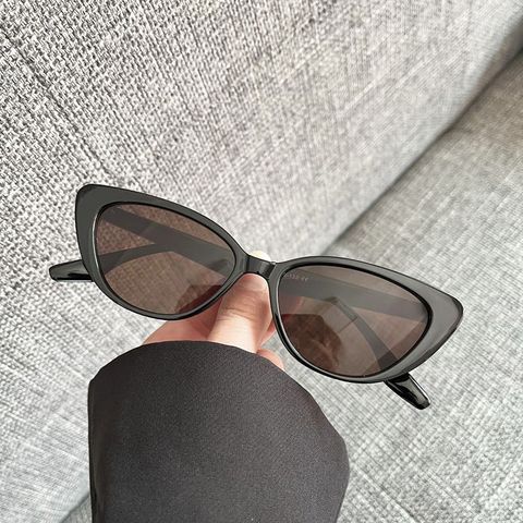 Ins Style Streetwear Solid Color Ac Cat Eye Full Frame Women's Sunglasses
