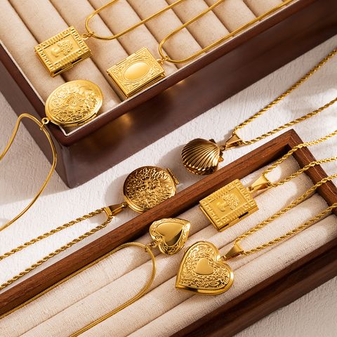 Moderner Stil Quadrat Herzform Hülse Rostfreier Stahl Dreidimensional Carving 18 Karat Vergoldet Halskette Mit Anhänger