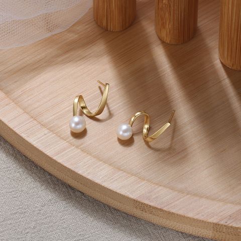 1 Pair Simple Style Geometric Sterling Silver Plating Inlay Freshwater Pearl Ear Studs