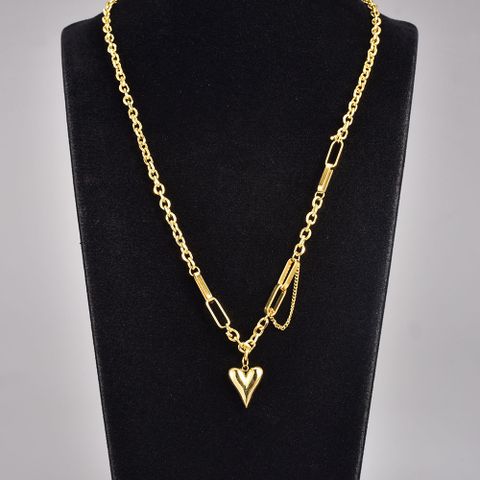 Elegant Heart Shape Titanium Steel Plating Gold Plated Pendant Necklace