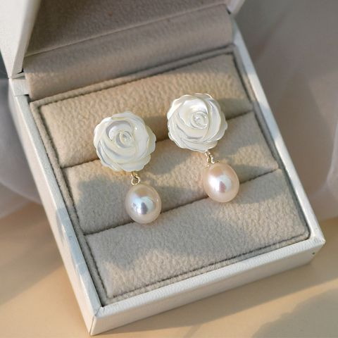 1 Pair Simple Style Flower Freshwater Pearl Sterling Silver Earrings