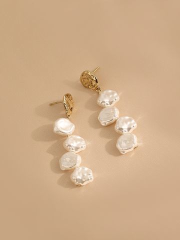 Simple Style Round Artificial Pearl Metal Patchwork Women's Drop Earrings