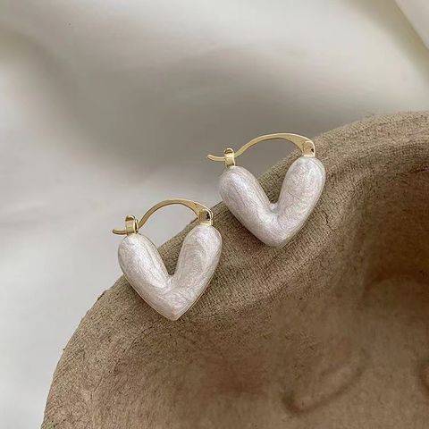 1 Pair Simple Style Heart Shape Enamel Alloy Earrings