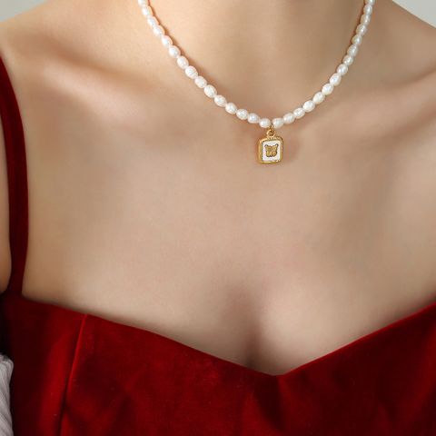 Elegant Luxurious Butterfly Freshwater Pearl Titanium Steel Plating Inlay Shell 18k Gold Plated Necklace