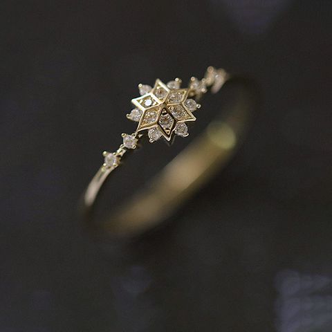 Wholesale Elegant Lady Snowflake Sterling Silver Inlay Zircon Rings