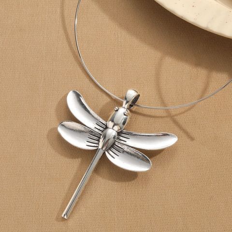 Vintage Style Dragonfly Alloy Women's Pendant Necklace