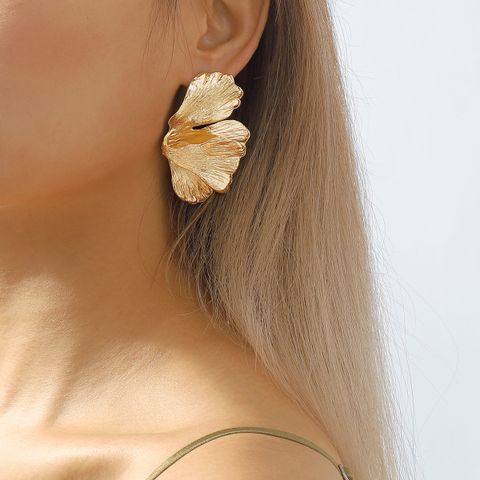 Vintage Style Sexy Novelty Ginkgo Leaf Alloy Irregular Women's Ear Studs