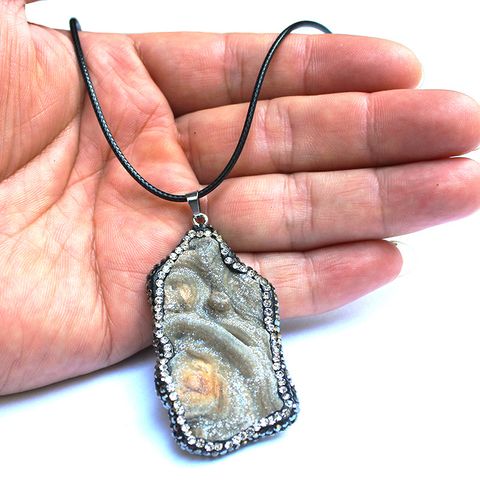 Vintage Style Irregular Water Droplets Natural Stone Pendant Necklace