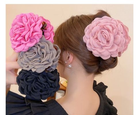 Frau Französische Art Blume Tuch Haarkrallen