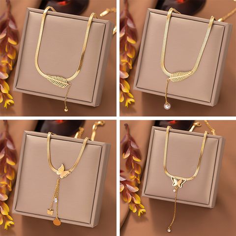 304 Stainless Steel 18K Gold Plated Casual Simple Style Plating Hollow Out Inlay Leaves Butterfly Pendant Necklace