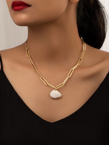 Vintage Style Beach Shell Ferroalloy Plating Gold Plated Women's Pendant Necklace