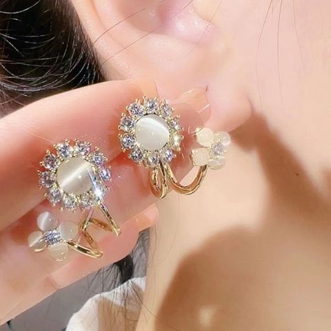 1 Pair Elegant Shiny Flower Inlay Alloy Opal Ear Studs