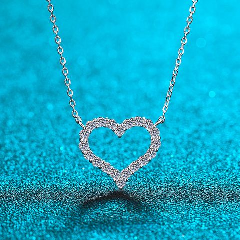 Elegant Heart Shape Sterling Silver Moissanite Necklace In Bulk