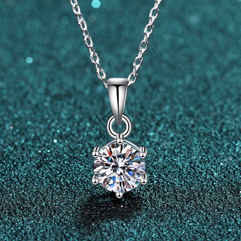 Romantic Simple Style Round Sterling Silver Moissanite Zircon Pendant Necklace In Bulk