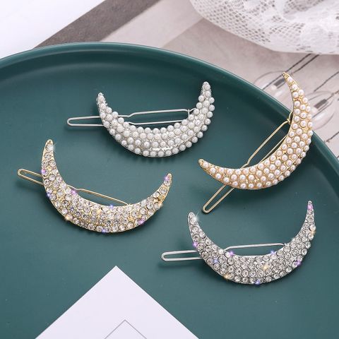 Estilo Simple Luna Aleación Enchapado Embutido Perlas Artificiales Diamantes De Imitación Pinza Para El Cabello