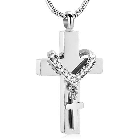 Streetwear Cross Heart Shape Titanium Steel Polishing Inlay Artificial Diamond Pendant Necklace