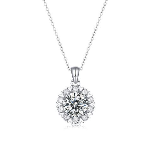Luxurious Snowflake Sterling Silver Moissanite Pendant Necklace In Bulk