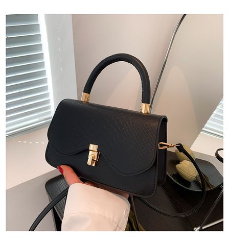 Women's Small All Seasons Pu Leather Classic Style Handbag