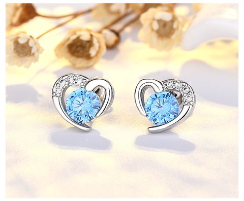 1 Pair Lady Sweet Heart Shape Inlay Copper Zircon Ear Studs