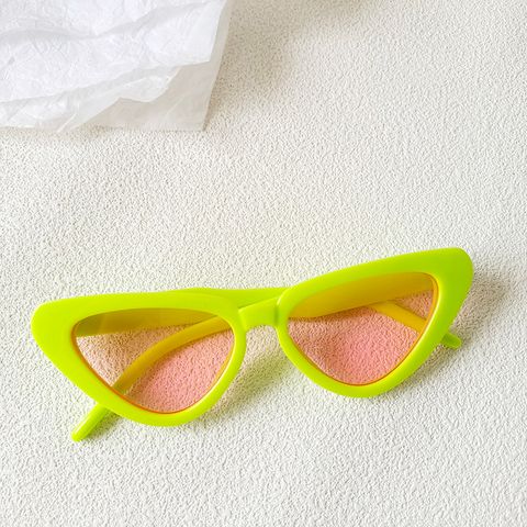 Retro Sweet Commute Solid Color Pc Resin Cat Eye Full Frame Women's Sunglasses