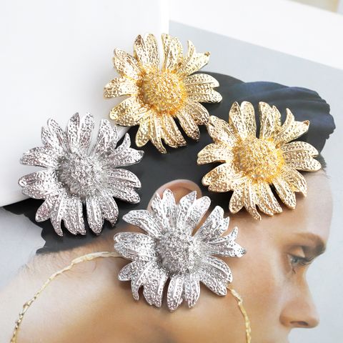 1 Pair Simple Style Daisy Plating Alloy Gold Plated Ear Studs