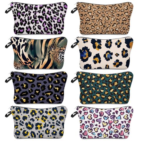 Women's Small All Seasons Polyester Leopard Vintage Style Square Zipper Cosmetic Bag