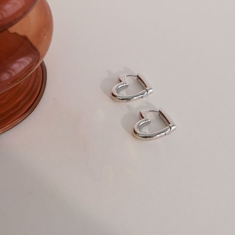 Estilo Simple Forma De Corazón Acero Titanio Enchapado Aretes 1 Par