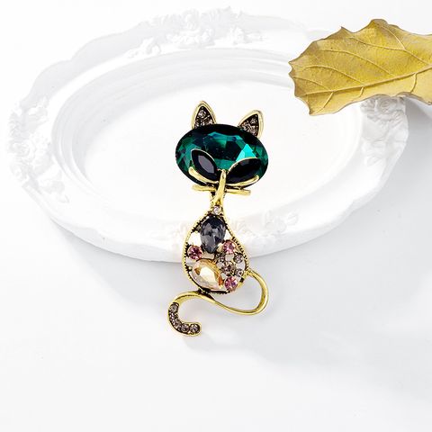 Business Fox Alloy Inlay Rhinestones Glass Unisex Brooches