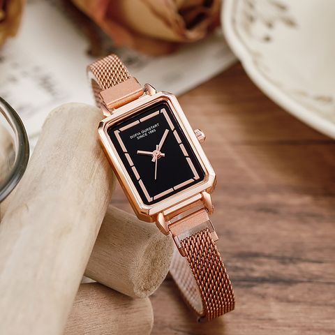 Elegant Rectangle Magnet Buckle Quartz Women's Watches