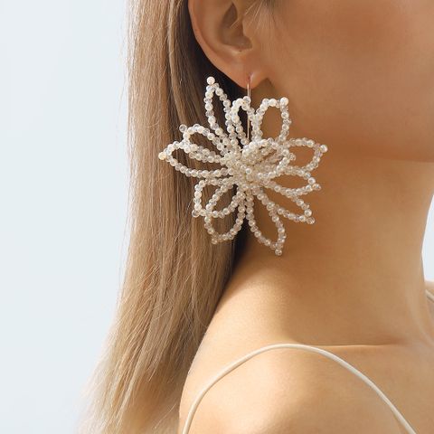 1 Pair Elegant Sweet Flower Imitation Pearl Iron Drop Earrings