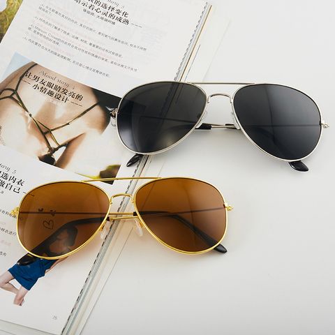 Retro Cool Style Gradient Color Pc Square Clips Men's Sunglasses