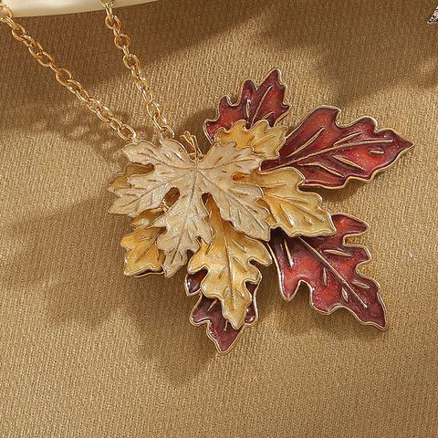 Wholesale Jewelry Elegant Vintage Style Maple Leaf Alloy Acrylic Inlay Brooches Necklace