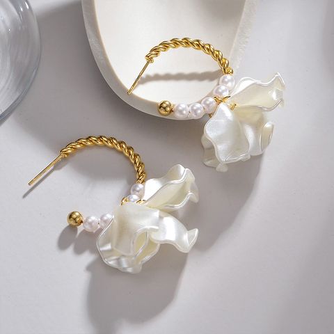 1 Pair Lady Flower Plating Other Metal Parts 304 Stainless Steel Steel Ball 201 Stainless Steel Acrylic Imitation Pearl, Imitation Petals 18K Gold Plated Drop Earrings
