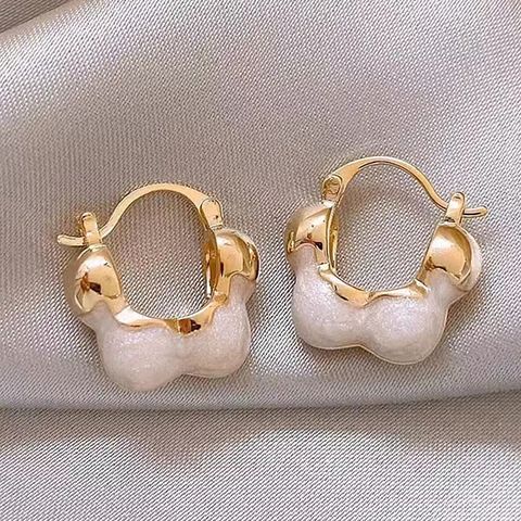 1 Pair Elegant Classic Style Geometric Scallop Enamel Alloy Earrings