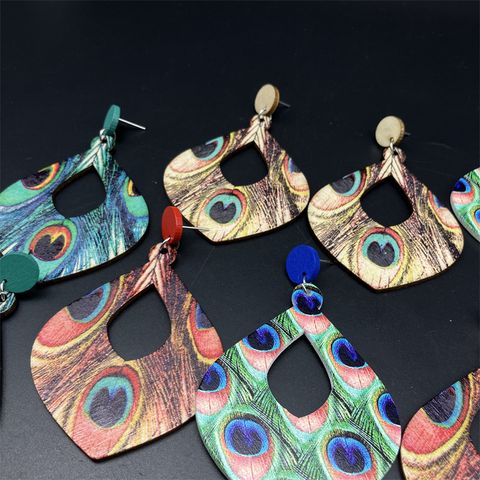 1 Pair Bohemian Water Droplets Feather Stoving Varnish Hollow Out Wood Drop Earrings