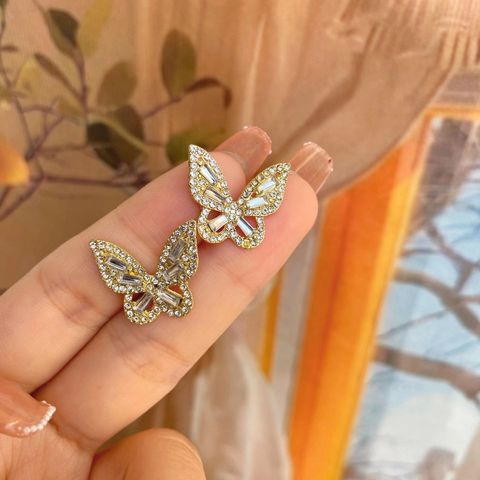 1 Pair Classic Style Butterfly Inlay Alloy Artificial Gemstones Ear Studs