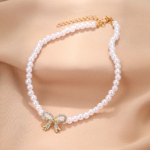 Elegant Classic Style Bow Knot Imitation Pearl Beaded Women's Necklace